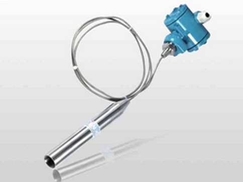 高(gao)溫導壓式(shi)液位變送(song)器